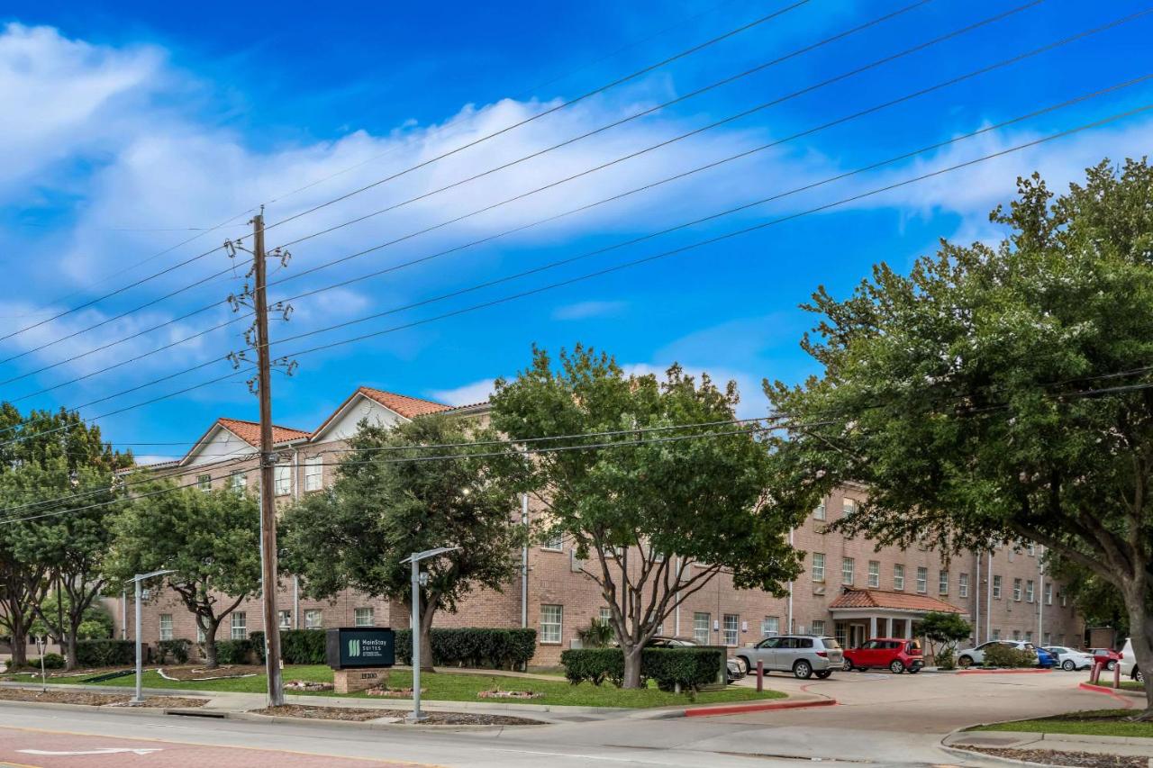 Addison Road Exterior at MainStay Suites Addison-Dallas