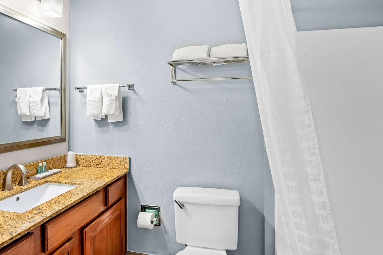Suite Bathroom at MainStay Suites Addison-Dallas