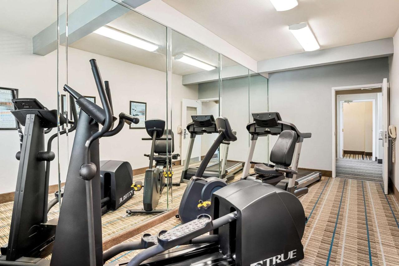 Cardio Room at MainStay Suites Addison-Dallas