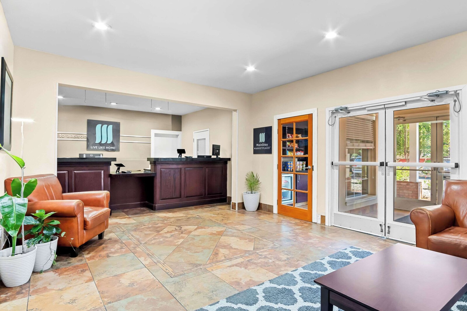 MainStay Suites reception area